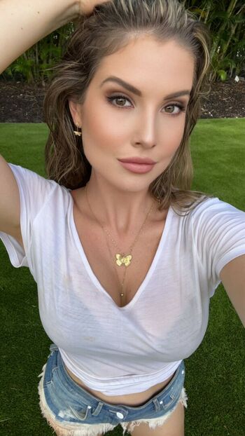 Amanda Cerny