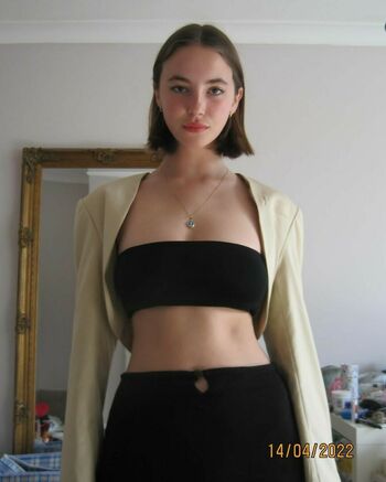 Amelie Manzoli