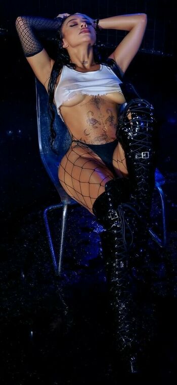 amour_bundrick
