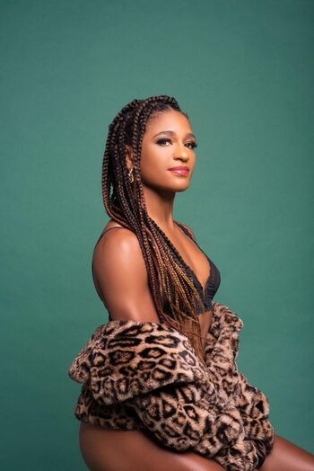 Angela Hill