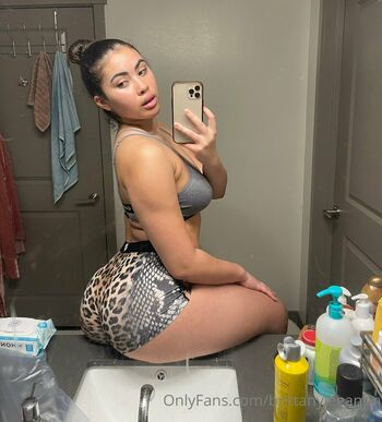 Brittany Leeann