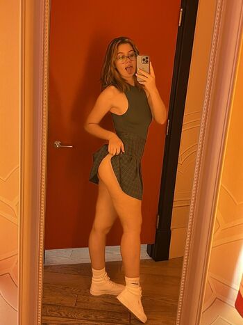 Ellie Nova