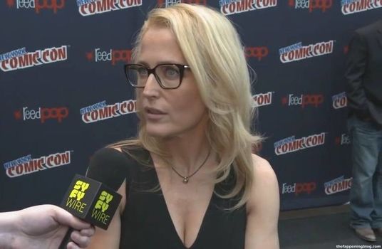 Gillian Anderson