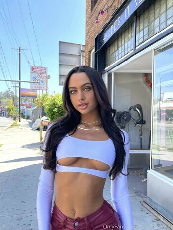 Kamila Davies