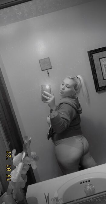 Kinkykinzieee