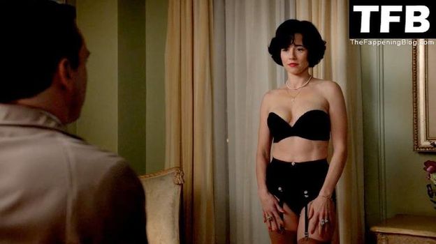 Linda Cardellini