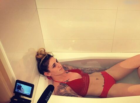 megan_anderson