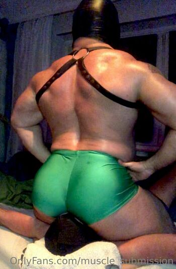 muscle_submission
