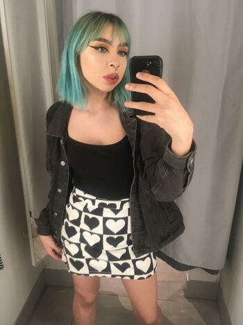 Nikki Carrreon