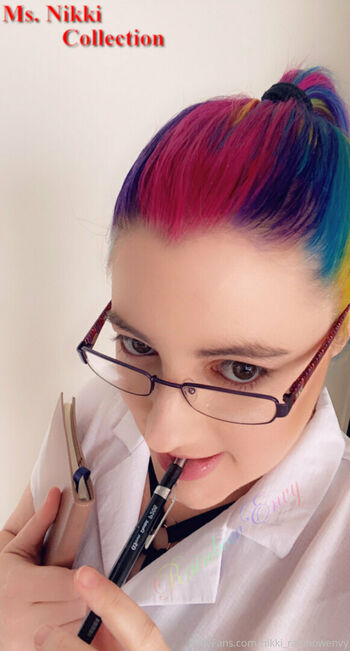 nikki_rainbowenvy