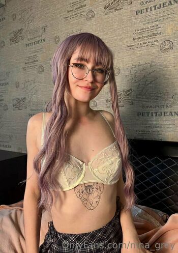 nina_grey
