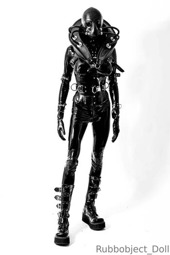 rubbobject_doll