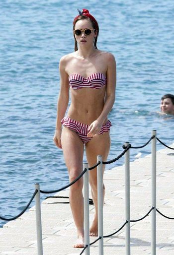 Suki Waterhouse